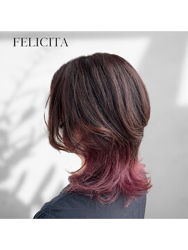 フェリシータ ミューズ(FELICITA musse) 【FELICITA】ウルフくびれボブ×ハイカラーインナー