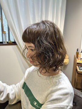 ワ ヘアー(wa-hair) ぱっつん前髪パーマ大人可愛いマッシュパーマ　アッシュオリーブ