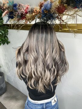 アルカナ 明治神宮前原宿(ARCANA) 外国人風バレイヤージュ　ハイライトカラー　アッシュベージュ