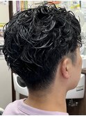 スペインカールスパイラルパーマフェードツーブロック