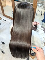 スリー(THREE) 髪質改善トリートメント  縮毛矯正　髪質改善ストレート　酸性