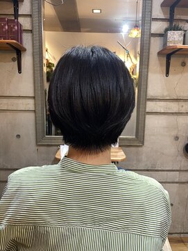 ルポ(repos) 前下がりショートボブ