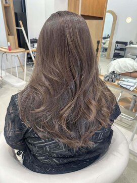 ノエシキカ(noe sikika) ミディアムヘア/暗めカラー/グランマッシュ/栄e30