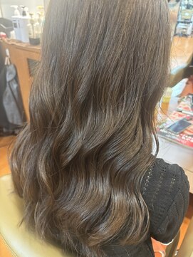 アローズ 新さっぽろサンピアザ店(HELLO'S) グレージュ×レイヤーカット