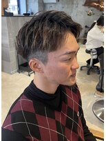 ニーイチイチ(211)&nbsp;メンズアップバング/メッシュカラー/刈り上げ