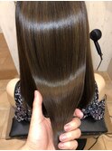 クリスタルミネコラ