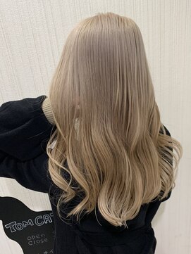 トムキャット(TOM CAT) 大人気！《ミルクティカラー》