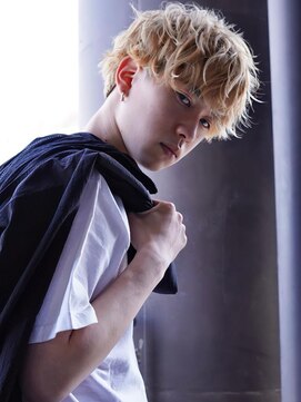 アグ ヘアー フェイバー 和歌山岩出店(Agu hair favor) 《Agu hair》波巻ハイトーンアッシュ