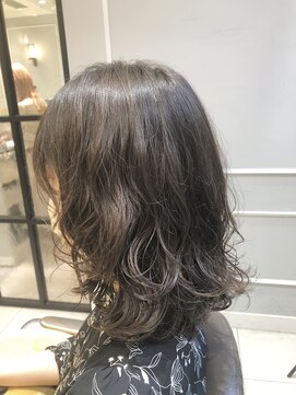 ネオリーブギンザ 銀座店(Neolive GINZA) 低温デジタルパーマで作るミディアムレイヤーパーマヘア