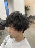 大きめカールのツイストスパイラルパーマ