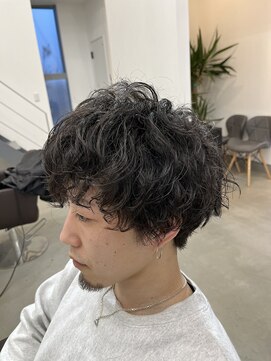 エヌ(Nn) 大きめカールのツイストスパイラルパーマ