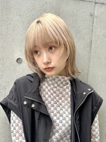 レア 渋谷(Le'a) 裾カラー/ボブレイヤー／ボブウルフ/ホワイトベージュ