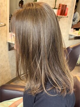 ヘアーエポック(hair epoque) 20代30代透明感ハイトーンカラーグレージュ