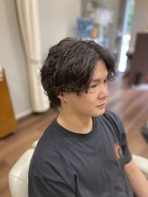 ヘアアンドライフ ゴースリー(HAIR&LIFE GO 3)&nbsp;センターパート+スパイラルパーマ