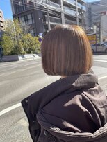 エン(En,)&nbsp;脱黒染め☆ブリーチ×ミディアムボブ