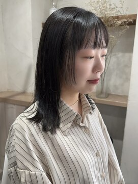 カーム(calm) ミディアムヘア/暗めカラー/グランマッシュ/鹿島田