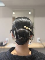 アンビス(1bis)&nbsp;艶感が上品な大人リボンカチモリ