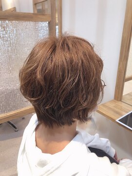 エニー(ennie') ナチュラルショート【緑地公園/江坂/吹田/豊中/桃山台/千里山】