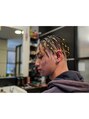 ヘアーサロン宮武 ブレイズ、コーンロウならアタシ一択でしょ。