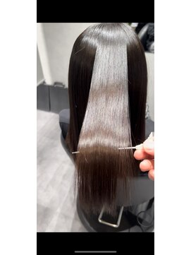 アクロマティック(Achromatic) 髪質改善縮毛矯正＋トリートメント