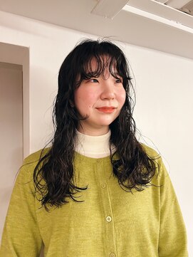 テテ ニコ(tete nico) ロングのゆるふわパーマ〇