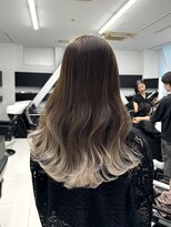 アライブ キチジョウジ(ALIVE Kichijoji) 自然な繋がりのグラデーションカラー