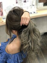 びゃんびゃん 浅水本店&nbsp;フェミニンロング/ダブルカラー/ベージュ/イメチェン/美髪