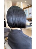 大人気前下がりボブ