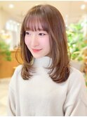 ミディアムレイヤーカットストレートロングウルフカットベージュ