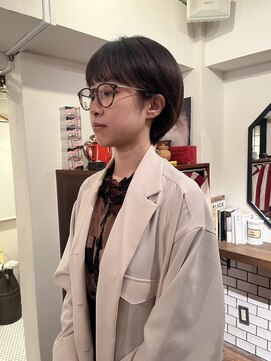 フランチェスカ(Francesca) ショートボブ/マッシュボブ/コンパクトショート/耳かけショート