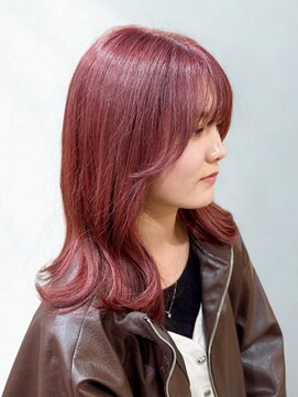 艶感ピンクブラウン×レイヤーミディ