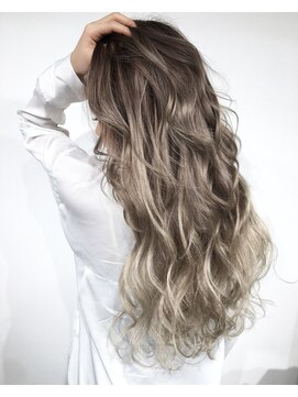 ラピス 千葉(Lapis) ブロンドホワイトアッシュグラデーションスタイル☆