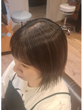 アットティー 金沢八景(at tee...) 【白髪ぼかしハイライト、プリンにならないver】