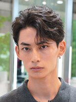 テン 心斎橋(tenn.)&nbsp;心斎橋シャドウパーマメンズマッシュセンターパート緩め強め30代