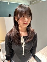 アム(amu)&nbsp;レイヤーカット/シースルー前髪/ロングレイヤー/顔まわりカット