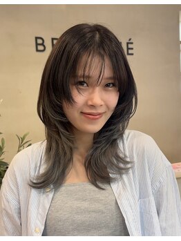 ブランシェ JR勝川駅前店の写真/「小顔・抜け感・トレンドを叶える顔周りカット」