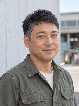 リトーン バイ ユイマァル(RE:TONE by YUIMARL) メンズサロン★岡山30代40代50代★刈り上げショート★グレイヘア