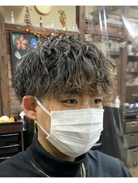 ラボーテイサミヘアーイースト(La.beaut'e ISAMI HAIR EAST) MEN’S HAIRハイライトマッシュパーマ〈理容室〉東浦和メンズ