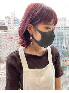 アトレ(attrait) *ピンクラベンダー ケアブリーチ 伸ばしかけボブ 外ハネ