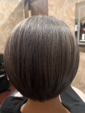 アン(an) ショートボブグレーブラウン