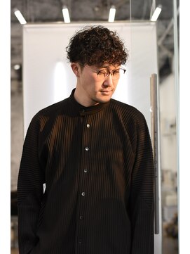 ユイツ 刈り上げマッシュショート×パーマ