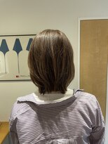 イズミ(Izumi)&nbsp;白髪活かし+レイヤーbob