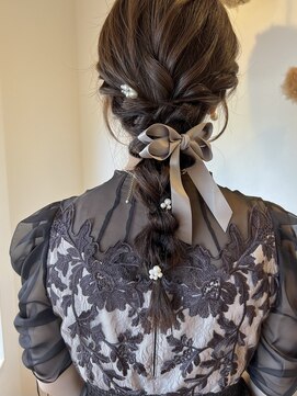 ルヴェール(Le Vert) 編みおろしヘアアレンジ