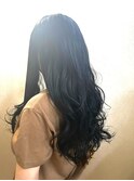 黒髪ロングパーマ