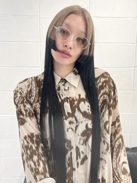 ココ 原宿(KOKO) 黒髪小顔レイヤーカットオリーブグレーココアベージュ