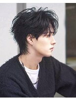 オーシャントーキョー 渋谷神南(OCEAN TOKYO) 黒髪人気束感センターパートウルフ