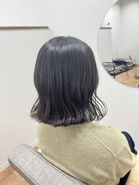 カスミ(kasumi) 外ハネボブ×くすみカラー