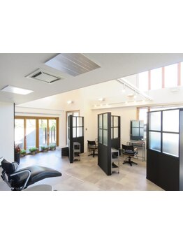 選び抜かれたオーガニックシャンプーとリラックス空間で自分を癒す特別な時間を過ごしませんか？