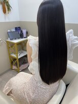 シュヴーブリヤン(cheveux brillants)&nbsp;【大人女性の湿気対策ストレート】芯から潤う艶ロングへ