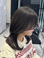 アルドーレフィエロ シンサイバシ(Ardore fiero shinsaibashi)&nbsp;レイヤーカット/ブリーチなしグレージュ【小山田繭20代30代40代